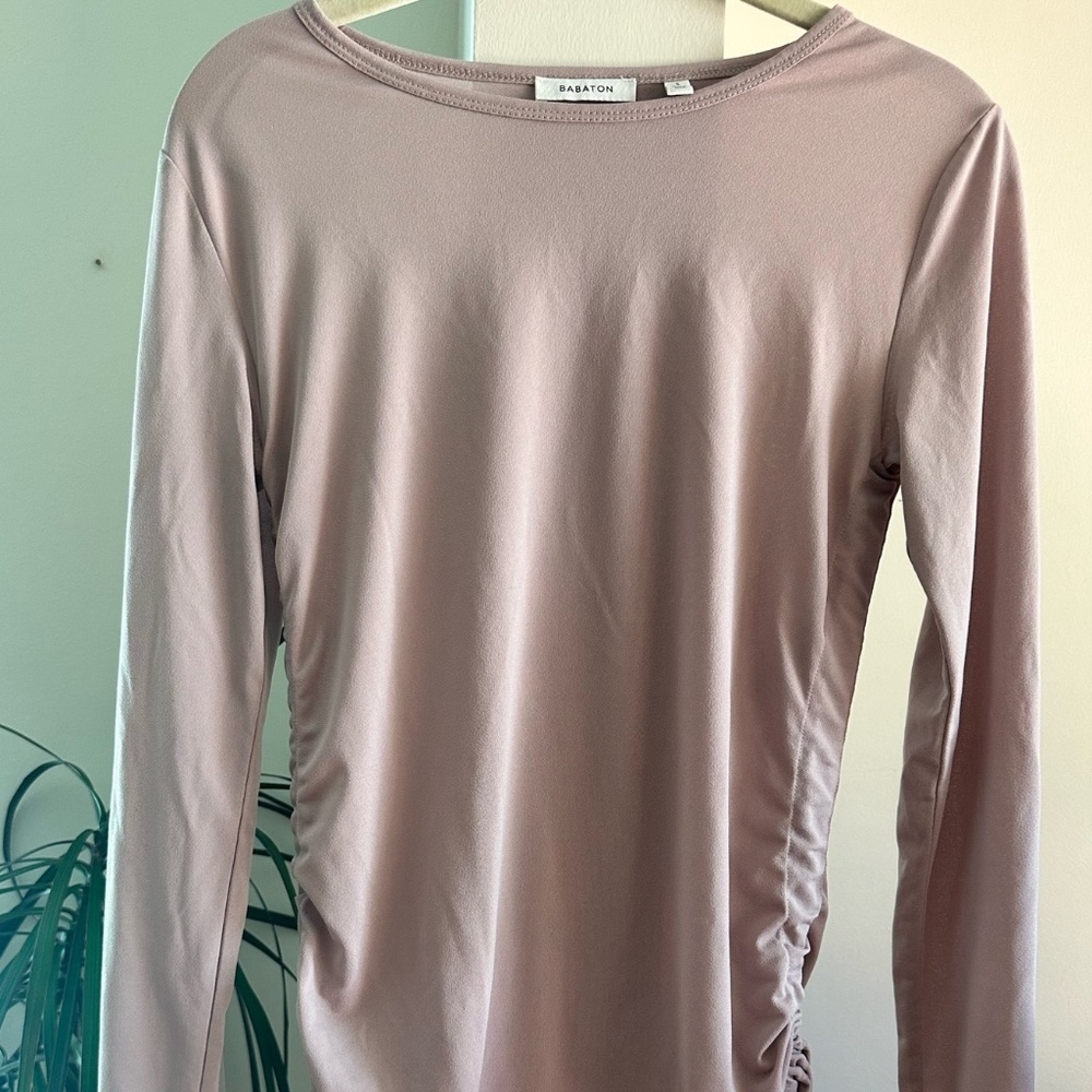 EUC Aritzia Babaton Drawstring TaupeTop Size Small